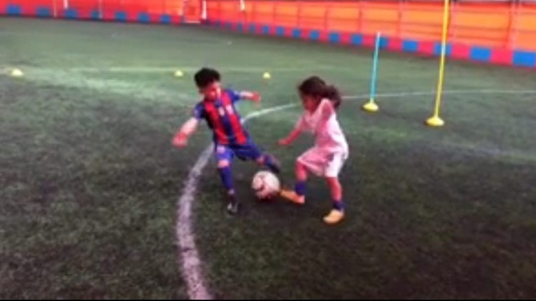 آرات حسيني وليس بنت محمد صلاح مكة