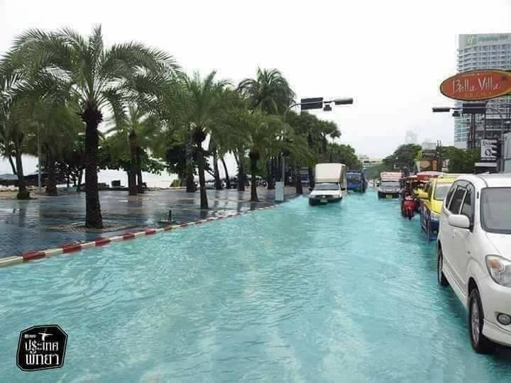 صورة زائفة فيضانات في Pattaya تايلاند