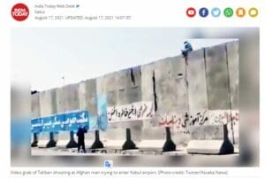 مقطع فيديو لرجل يحاول الهرب لمطار كابول وليس لطالب أفغاني يهرب من المدرسة فتبينوا