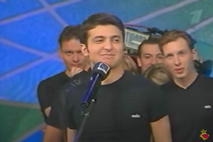 زيلينسكي يقدم عرضا أمام بوتين